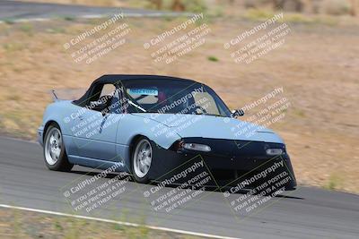 media/Jul-30-2022-Extreme Speed Twilight (Sat) [[245dd23dbe]]/Orange Inter Low/200PM Turn 11/